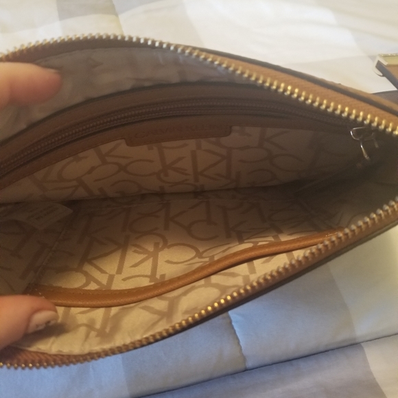 Calvin Klein clutch purse - Picture 3 of 4